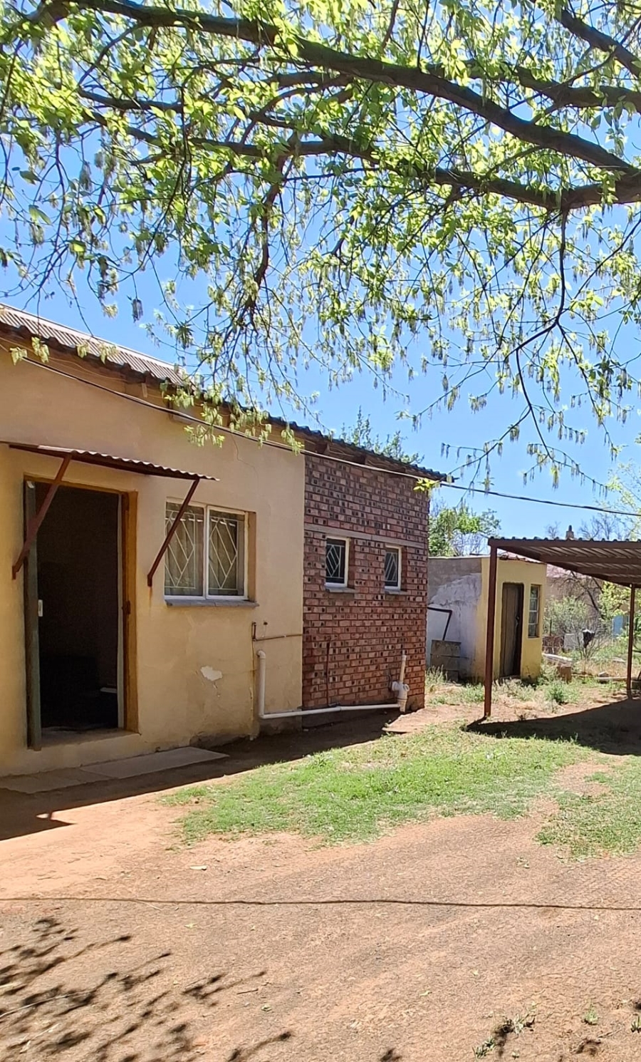 2 Bedroom Property for Sale in Trompsburg Free State
